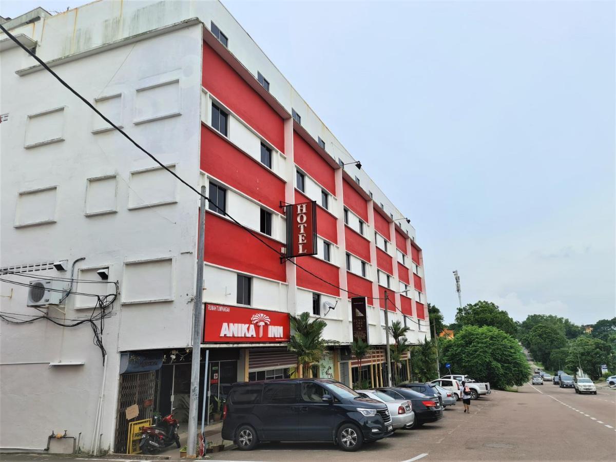 Anika Inn - Keluang Exterior foto